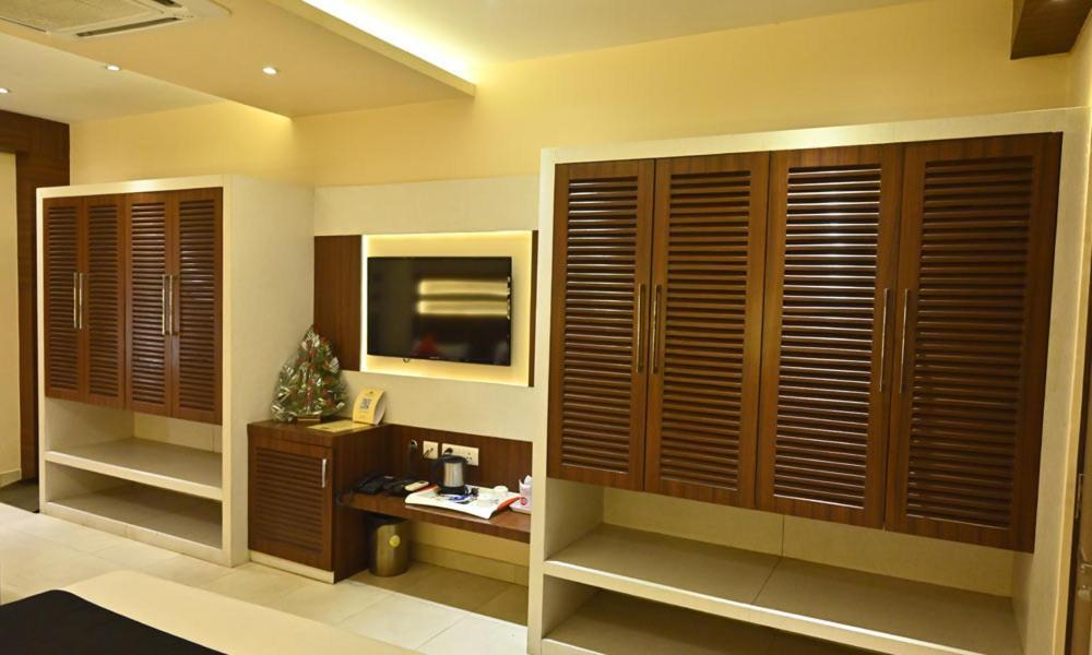 Hotel Royal Cottage Kanpur Exteriör bild